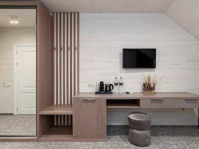 Otel-Pidgir-39ya-nomer-Delyuks-trehmestniy-Korpus-A-foto-1504497z600