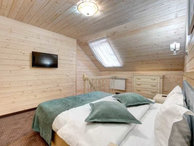 Otel-Pidgir-39ya-nomer-Dyupleks-trehmestniy-Korpus-B-zabronirovat-1504531z600