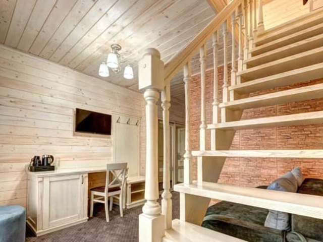 Otel-Pidgir-39ya-nomer-Dyupleks-trehmestniy-Korpus-B-zabronirovat-1504536z600