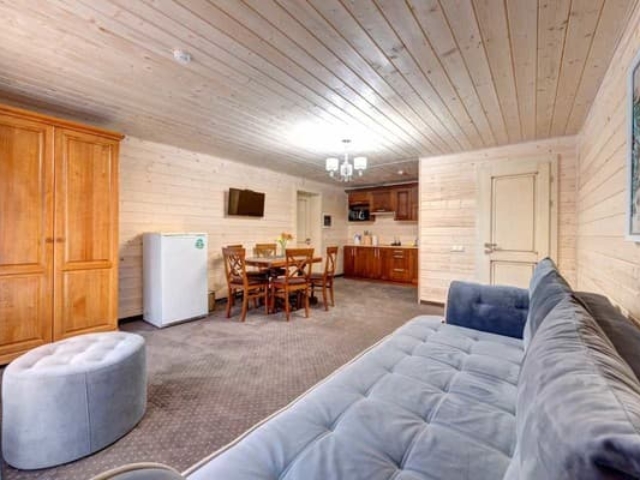 Otel-Pidgir-39ya-nomer-Lyuks-5-mestniy-s-kuhney-korpus-B-cena-1504567z600