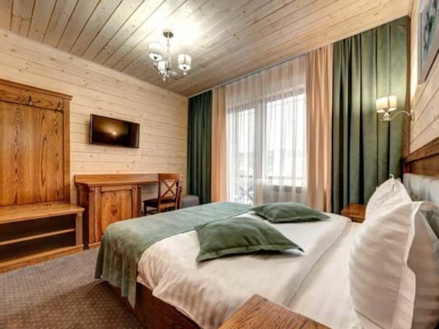 Otel-Pidgir-39ya-nomer-Polulyuks-dvuhmestniy-Korpus-B-1504528z600